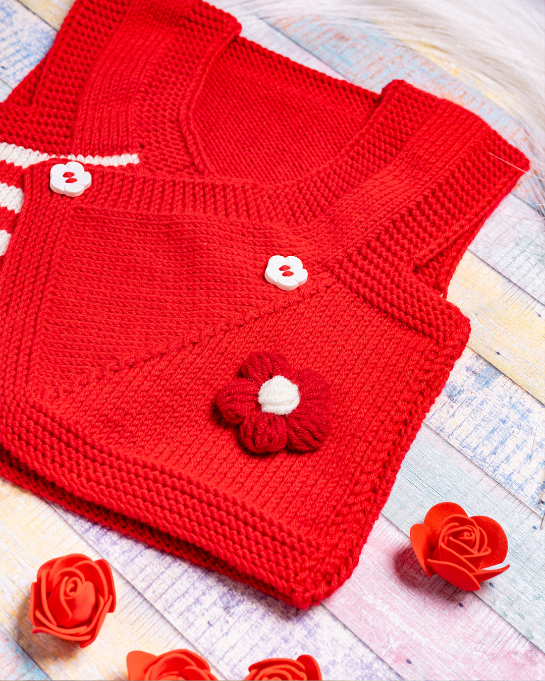 RDEČI TELOVNIK Z ROŽICO (4-7mesecev)