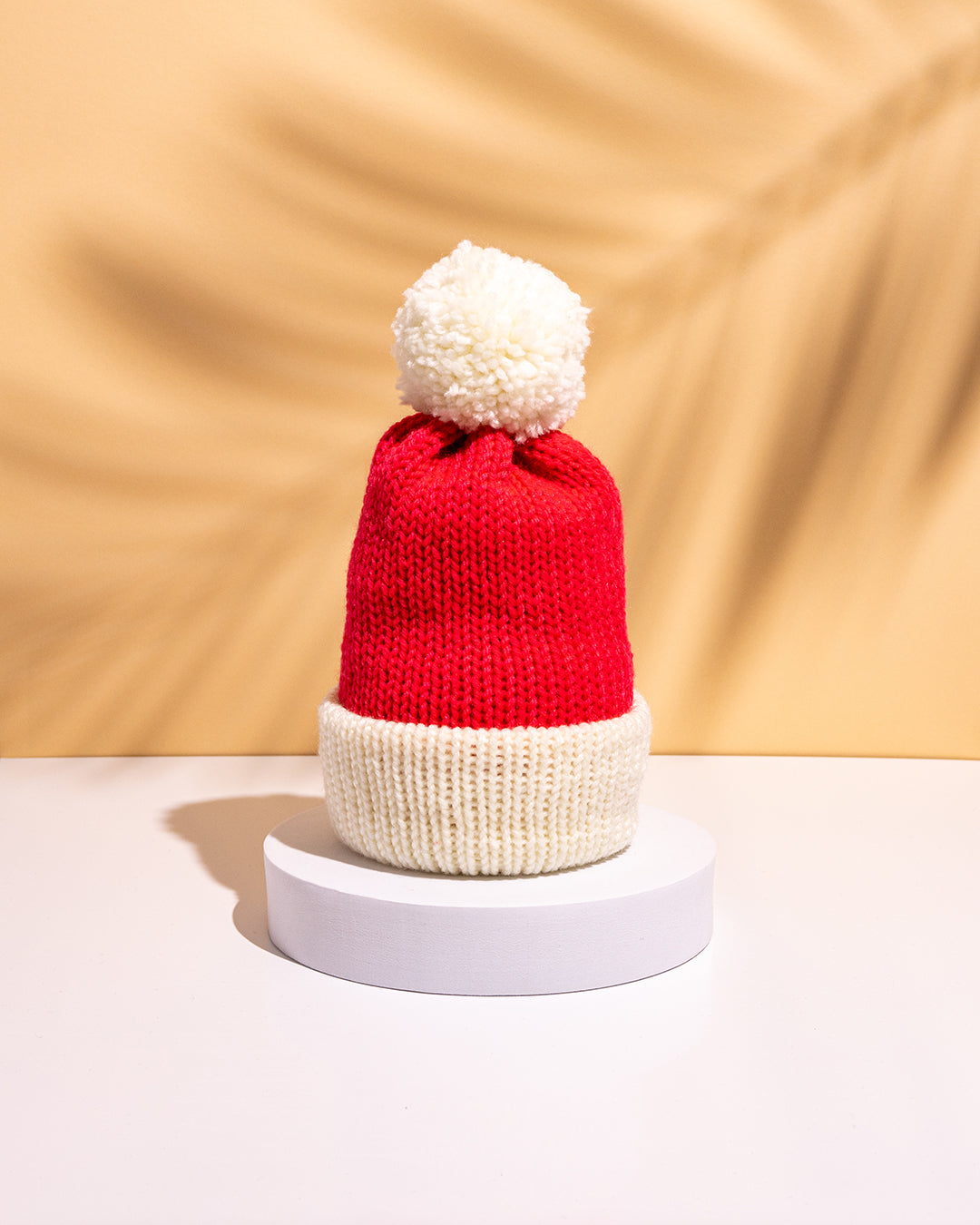 RDEČE BELA KAPA - BELI COFEK (Srednja Velikost)